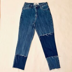 Hollister size 3 high rise patchwork mom jeans w/ tapered raw hem • like new!